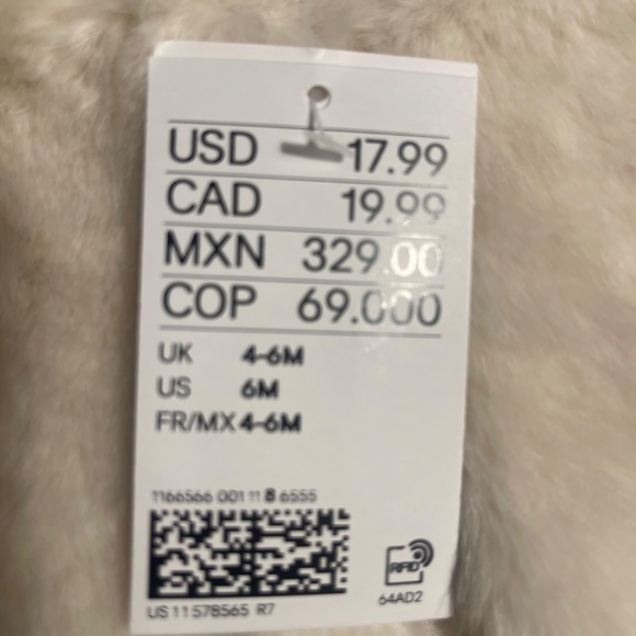 I-Baby 3-Piece Set, NWT, Animal Print Top w/Faux Fur Vest, 6 mos, Comes w/ Bow - Picture 8 of 9